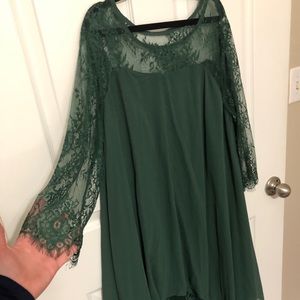 Emerald green lace party dress